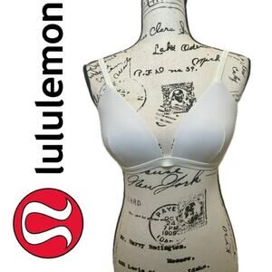 LULULEMON BIKINI TOP SWIM WATERSIDE Sz 8 D WHITE SUPPORT BEACHY ATHLEISURE